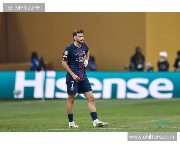 帅气水货足球球星逆袭之路从天才新星到球场边缘的命运转折 帅气水货足球球星逆袭之路从天才新星到球场边缘的命运转折