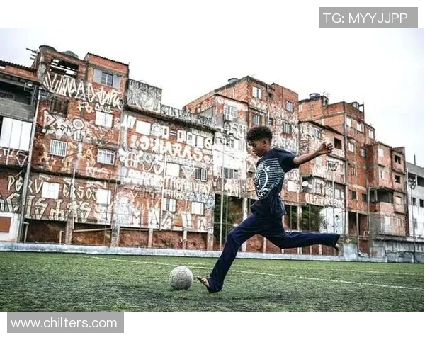 亨利从贫民窟到足球巅峰的梦想之路与传奇人生